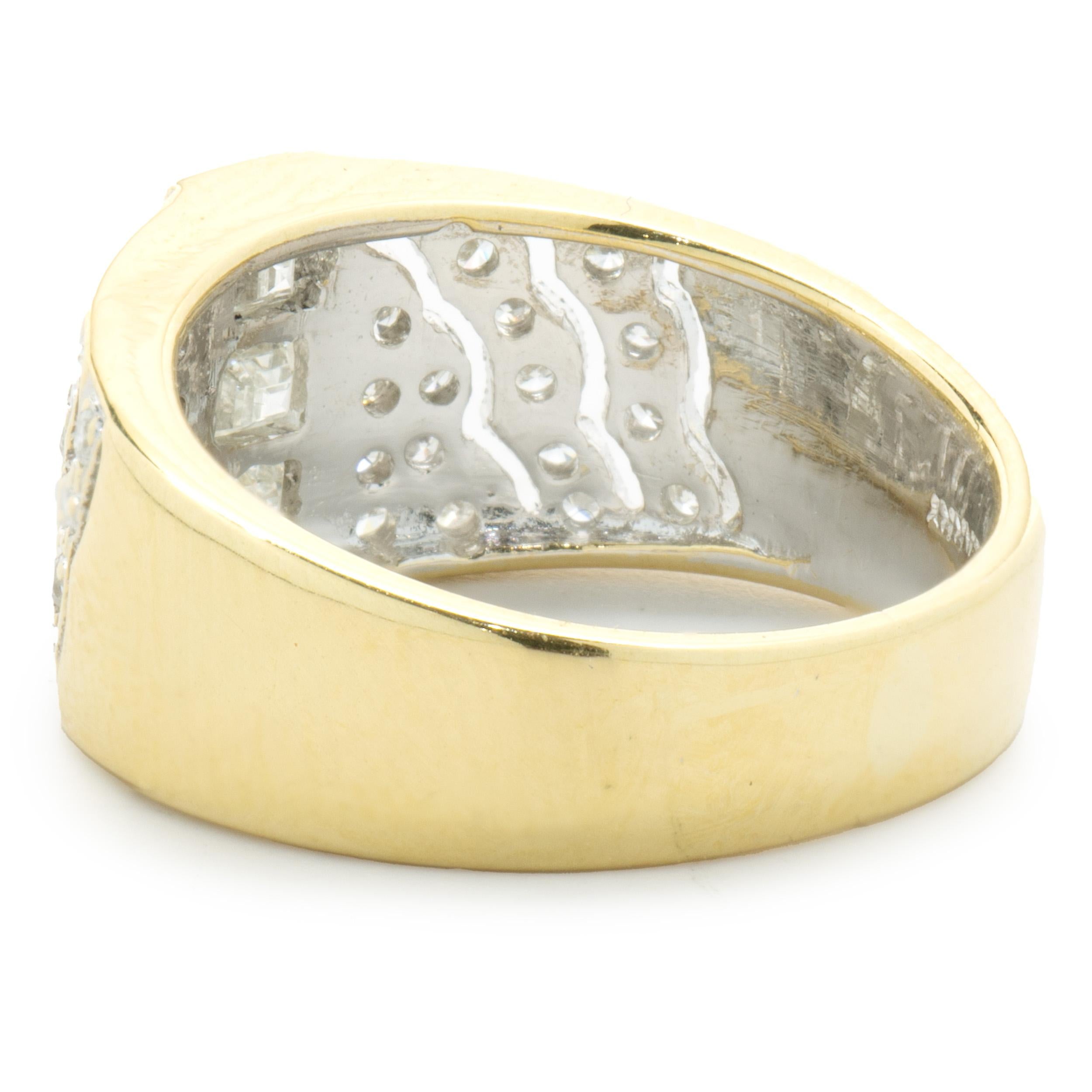 Round Cut 18 Karat Yellow Gold Diamond Cigar Band For Sale