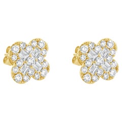 18 Karat Yellow Gold Diamond Clover Stud Earrings