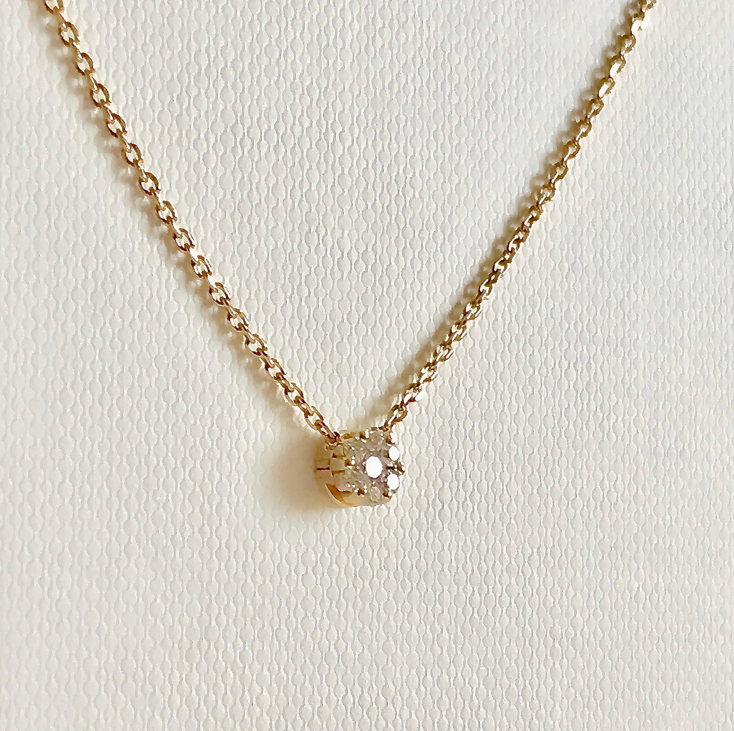 Round Cut 18 Karat Solid Yellow Gold White Diamond Cluster Pendant Necklace For Sale