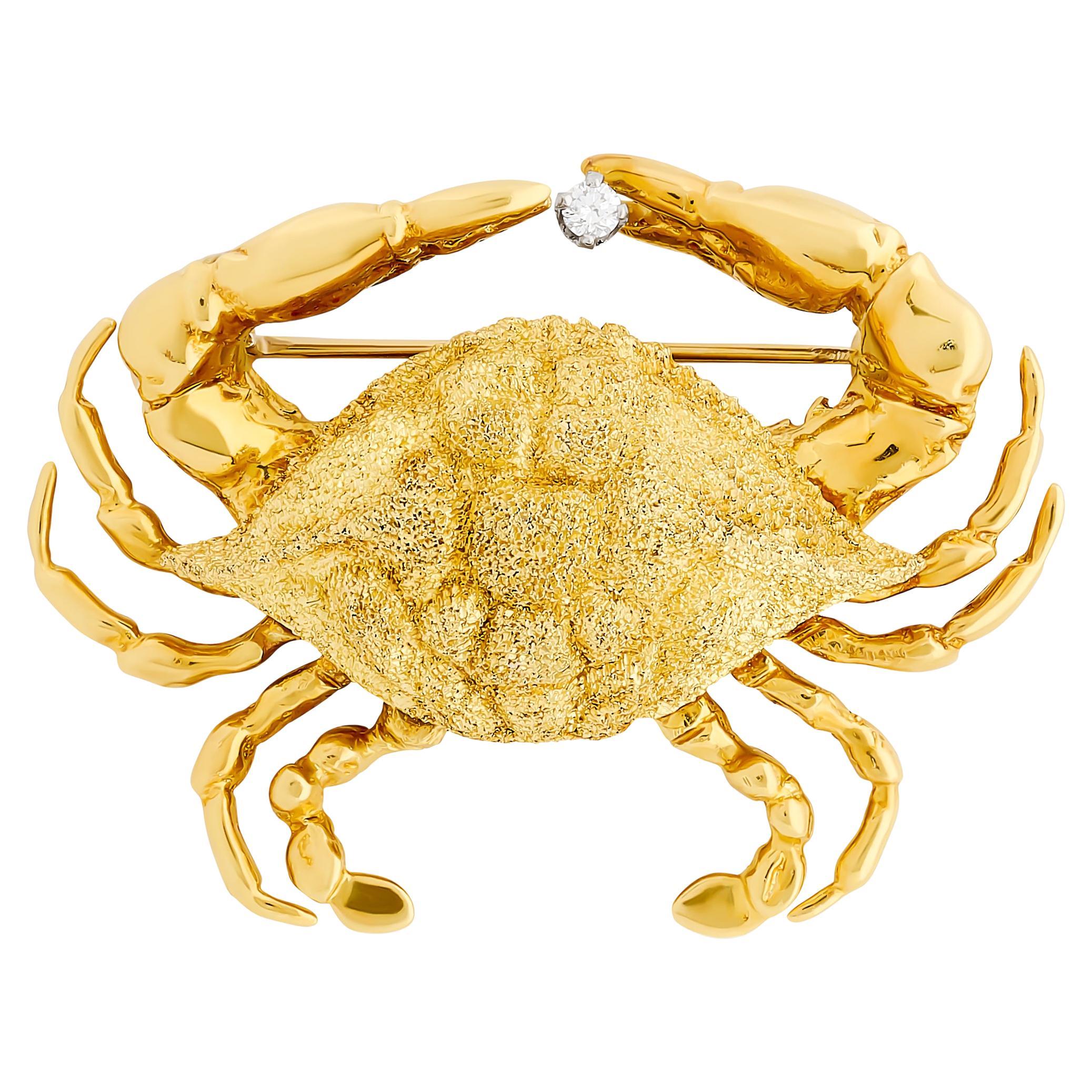 18 Karat Yellow Gold Diamond Crab Pin