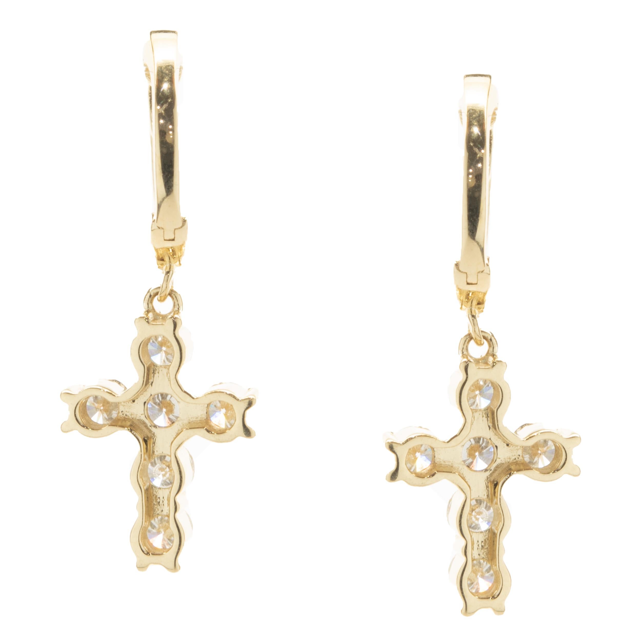 Designer: custom
Material: 18K yellow gold
Diamond: 32 round brilliant = 1.00cttw
Color: G
Clarity: VS1-2
Dimensions: earrings measure 24.50mm in length
Fastenings: post with snap backs
Weight: 3.27 grams