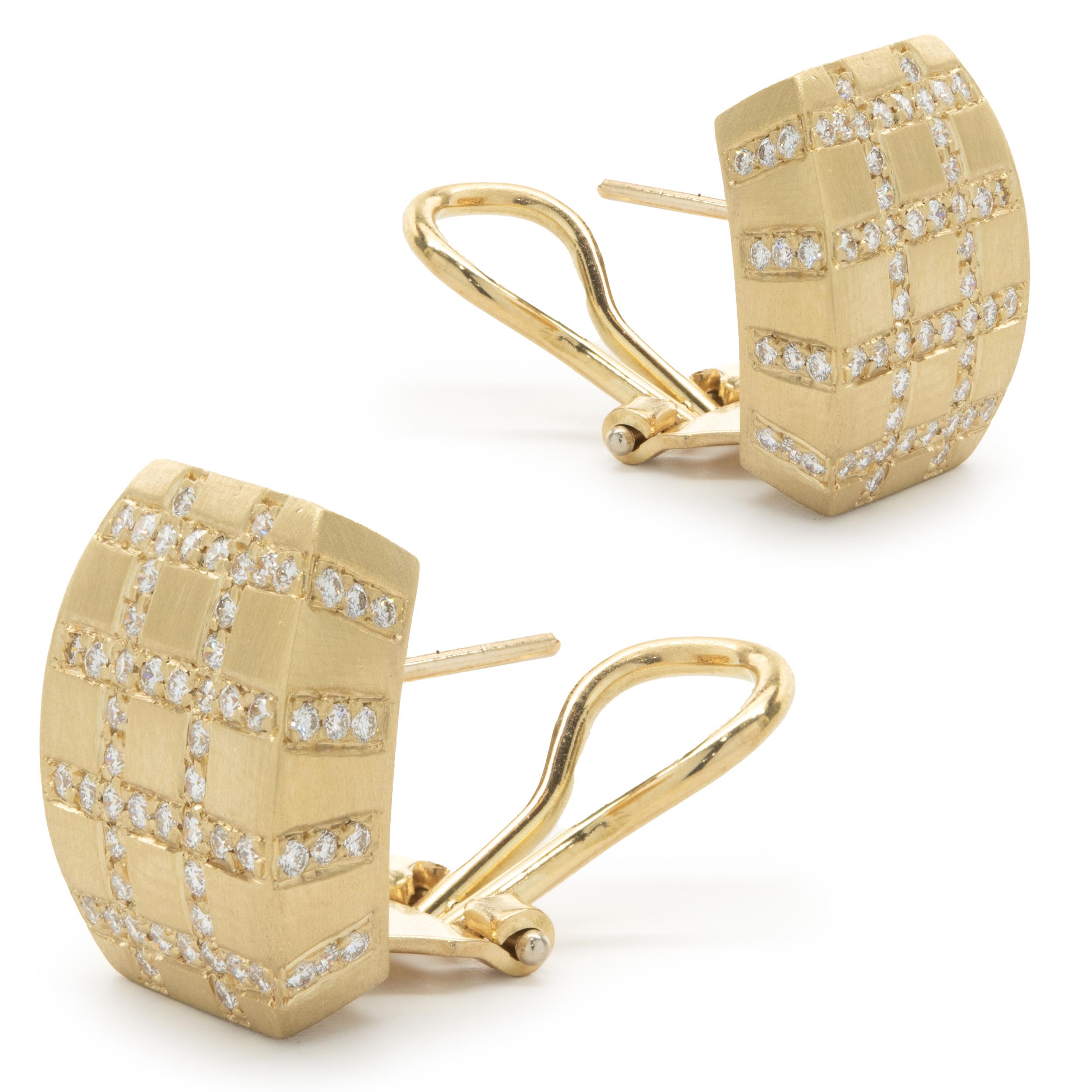 18 Karat Yellow Gold Diamond Crosshatch Earrings In Excellent Condition In Scottsdale, AZ