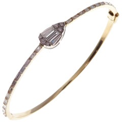 18 Karat Yellow Gold Diamond Delicate Pear Baguette Bangle Bracelet 18 Karat Yellow Gold Diamond Delicate Pear Baguette Bangle Bracelet