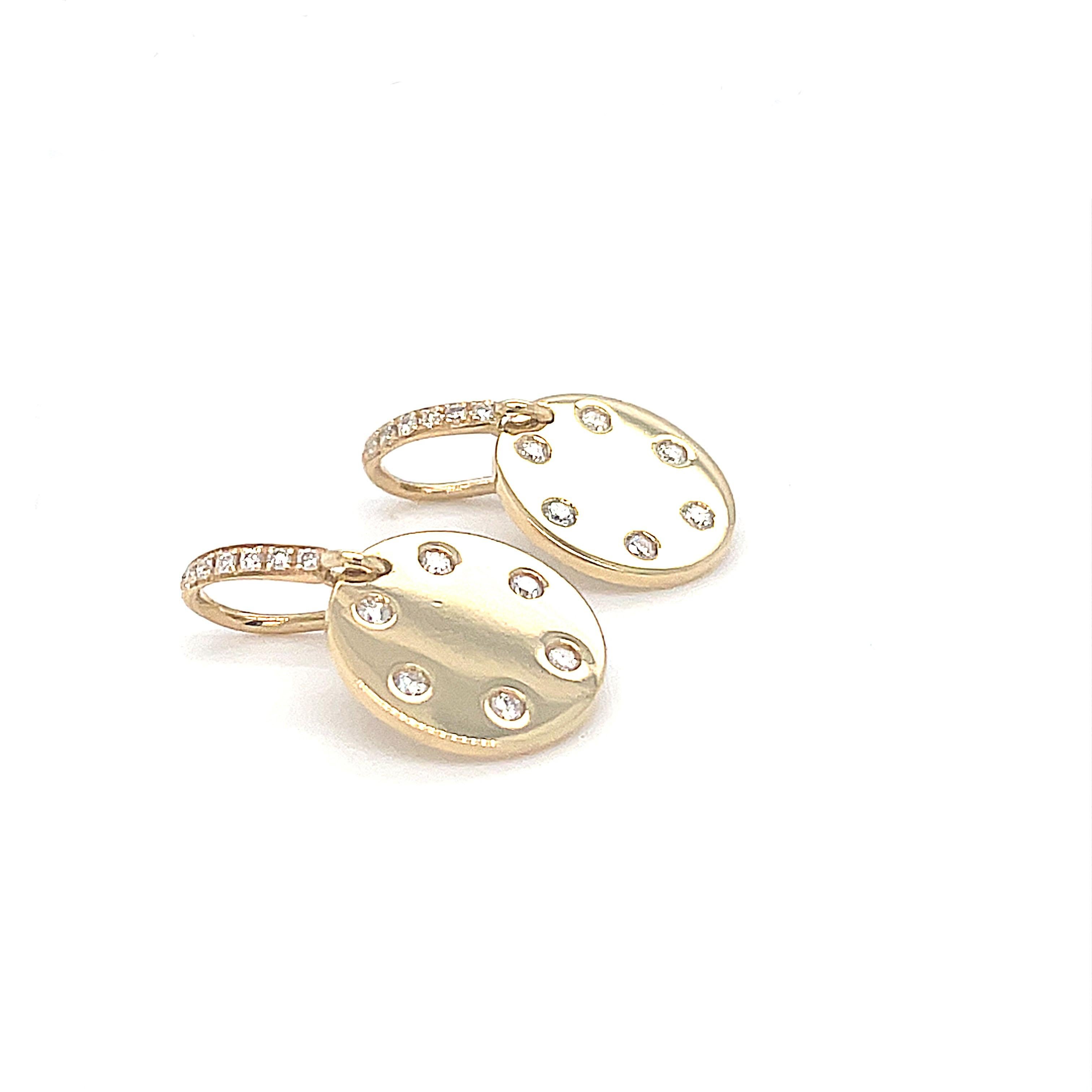 Contemporary 18 Karat Yellow Gold Diamond Drop Earrings For Sale
