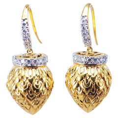 18 Karat Yellow Gold diamond Earrings