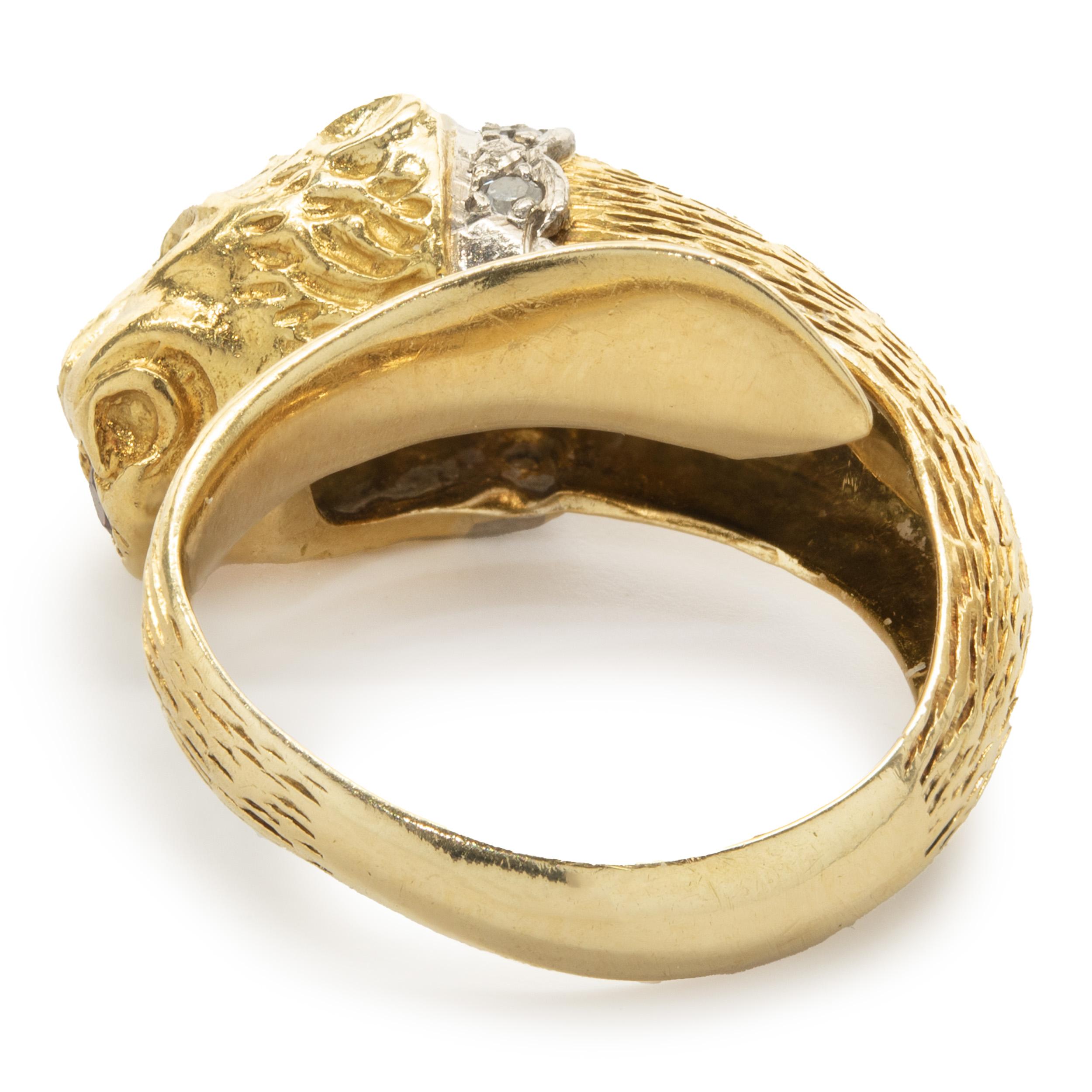 Designer: personalizzato
Materiale: oro giallo 18 carati
Diamanti: 6 diamanti rotondi taglio brillante = 0,20cttw
Colore: G 
Chiarezza: SI1
Misura dell'anello: 6 (disponibile la misura gratuita)
Peso:  8,18 grammi