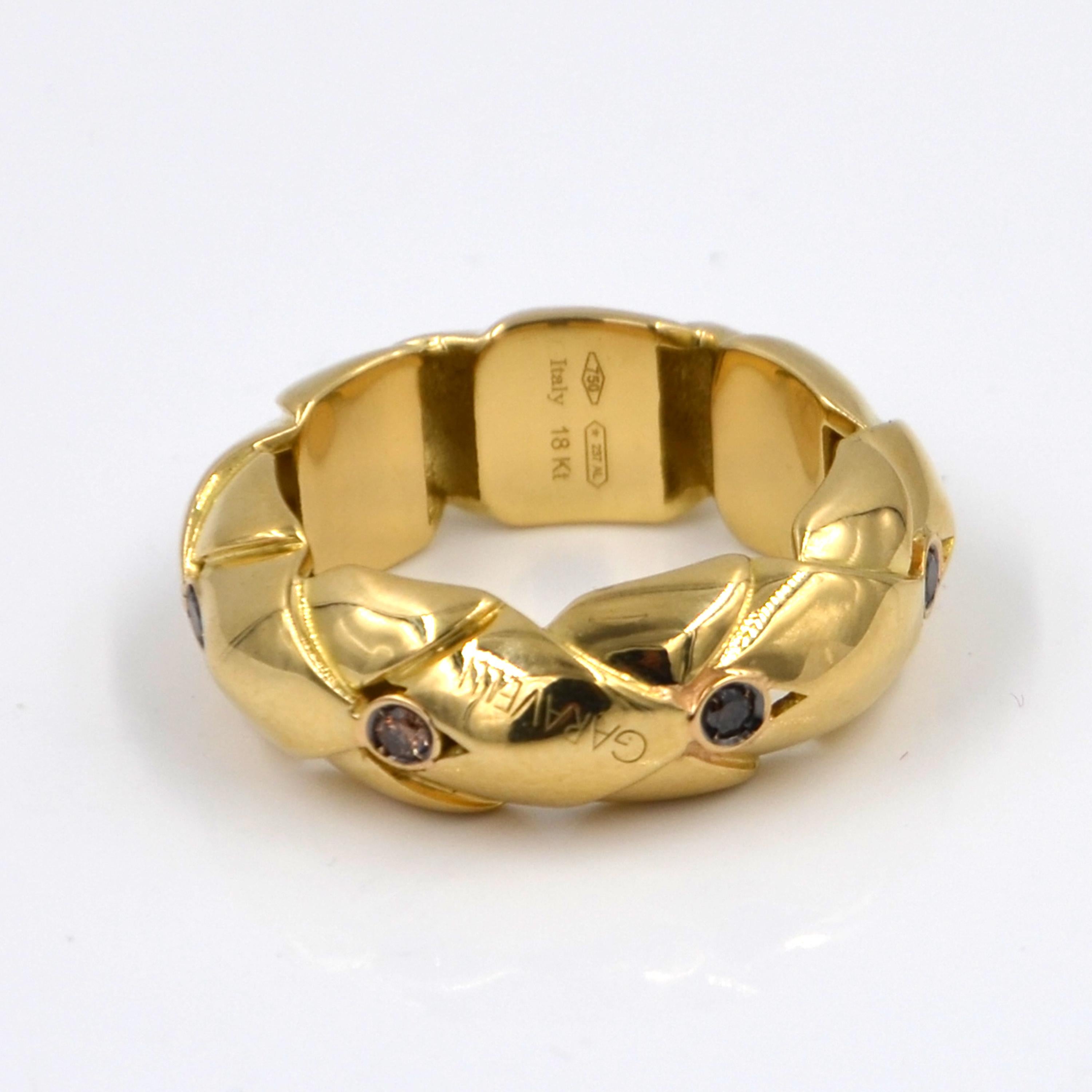 Women's or Men's 18 Karat Yellow Gold Diamond Garavelli Ring