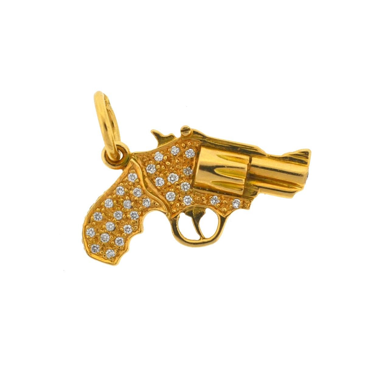 18 Karat Yellow Gold Diamond Gun Revolver Pendant 1.12 Carat TW