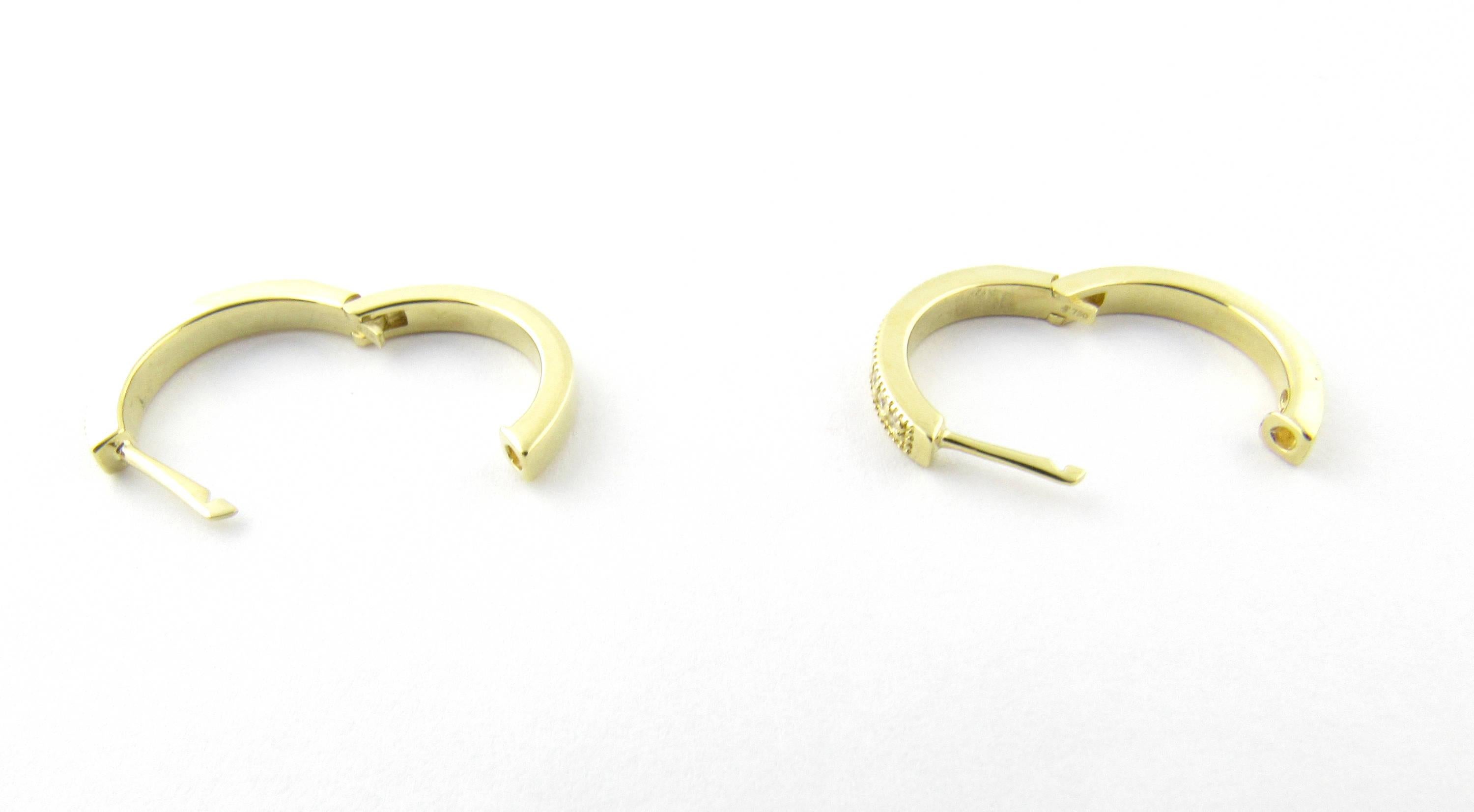 18 Karat Yellow Gold Diamond Hoop Earrings In Excellent Condition In Washington Depot, CT