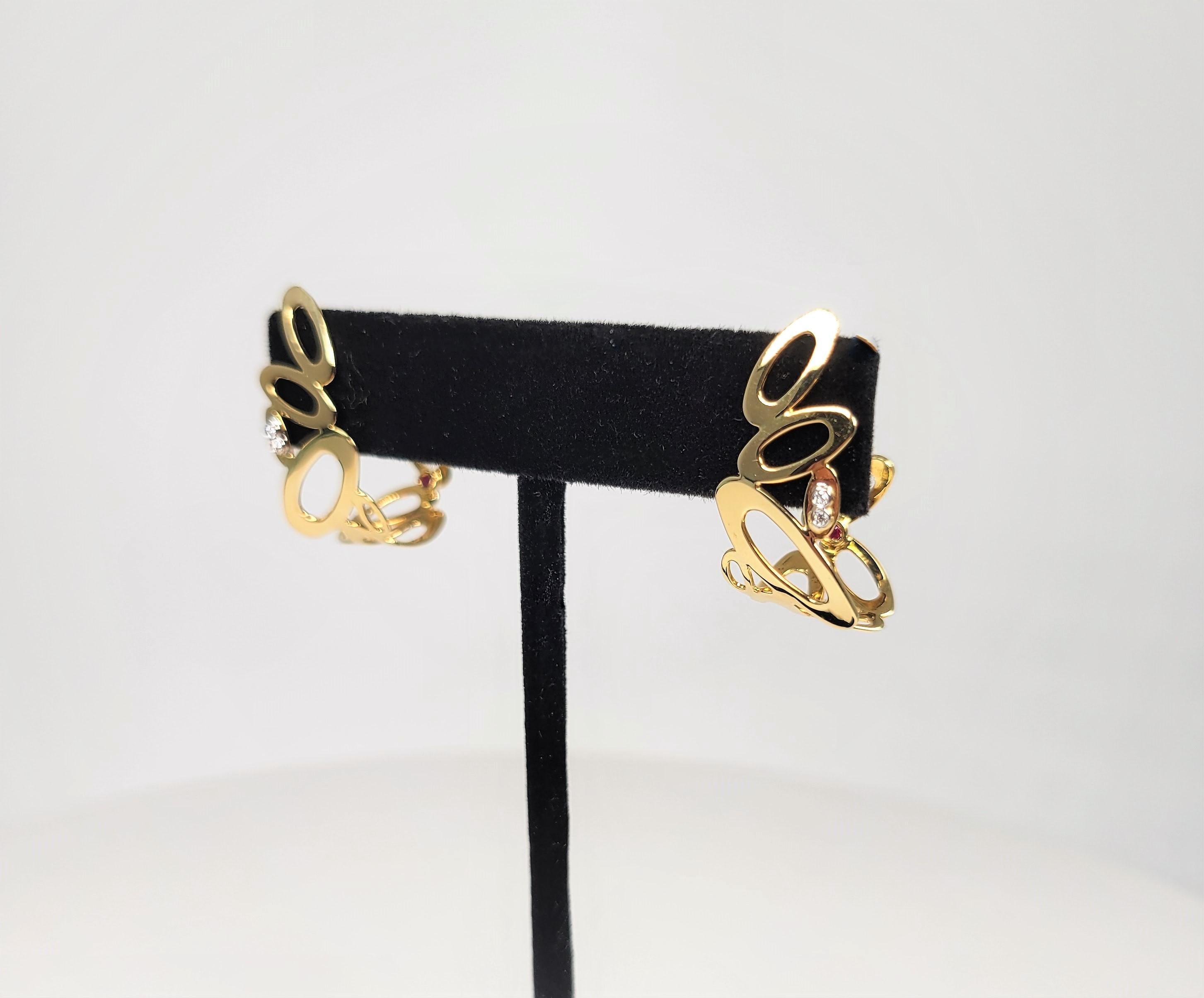 Pendientes Italianos de Diamantes en Oro Amarillo de 18 Kilates en Bueno Estado en Dallas, TX