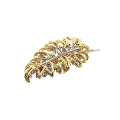 18 Karat Yellow Gold Diamond Leaf Brooch