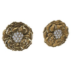 18 Karat Yellow Gold Diamond Marigold Stud Earrings