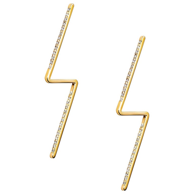 18 Karat Yellow Gold Diamond Pair of Earrings For Sale