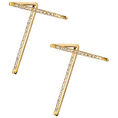 18 Karat Yellow Gold Diamond Pair of Stud Earrings