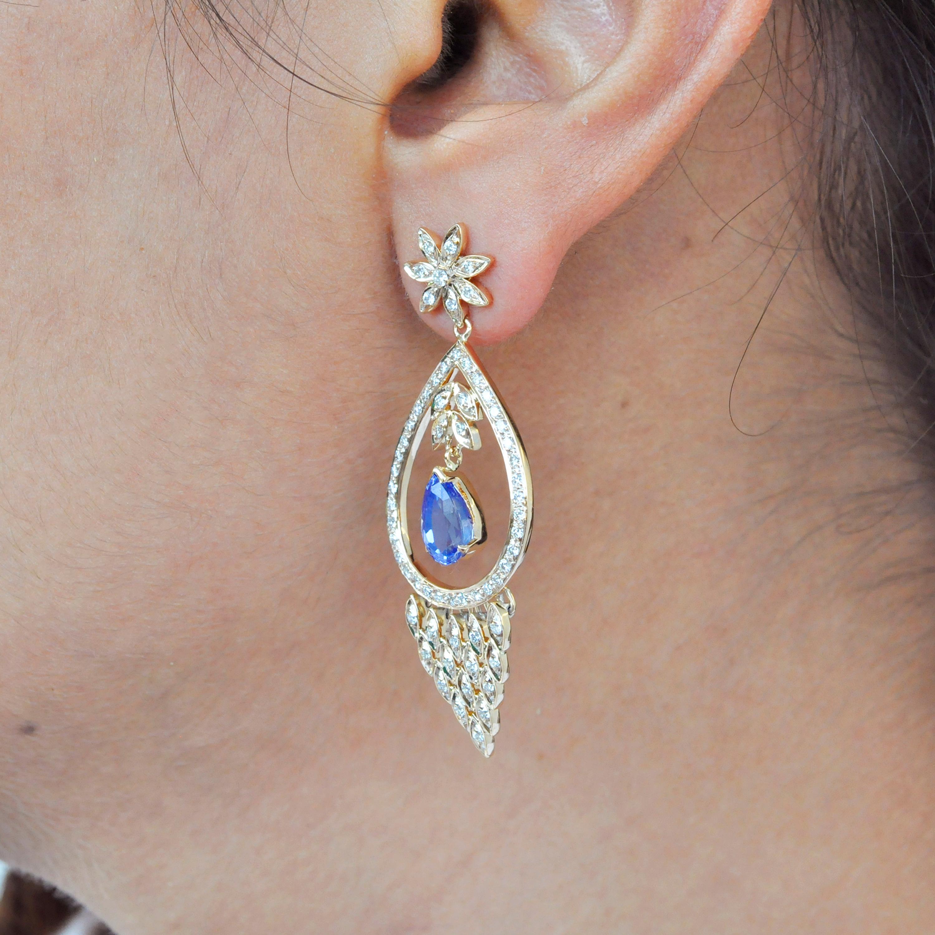 18 Karat Yellow Gold Diamond Pear Blue Sapphire Dangler Dangler Earrings For Sale 3