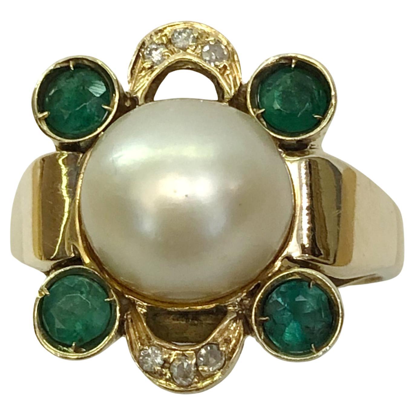 18 Karat Yellow Gold Diamond Pearl and Emerald Ring For Sale