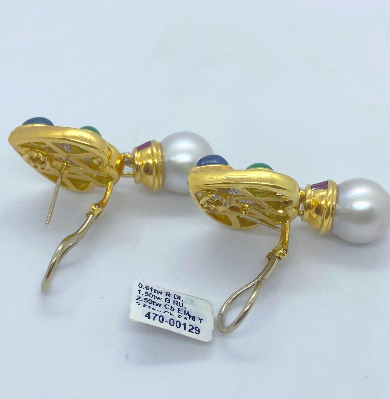 18 Karat Gelbgold Tropfenohrringe mit Diamanten, Perlen und Edelsteinen im Zustand „Neu“ im Angebot in New York, NY