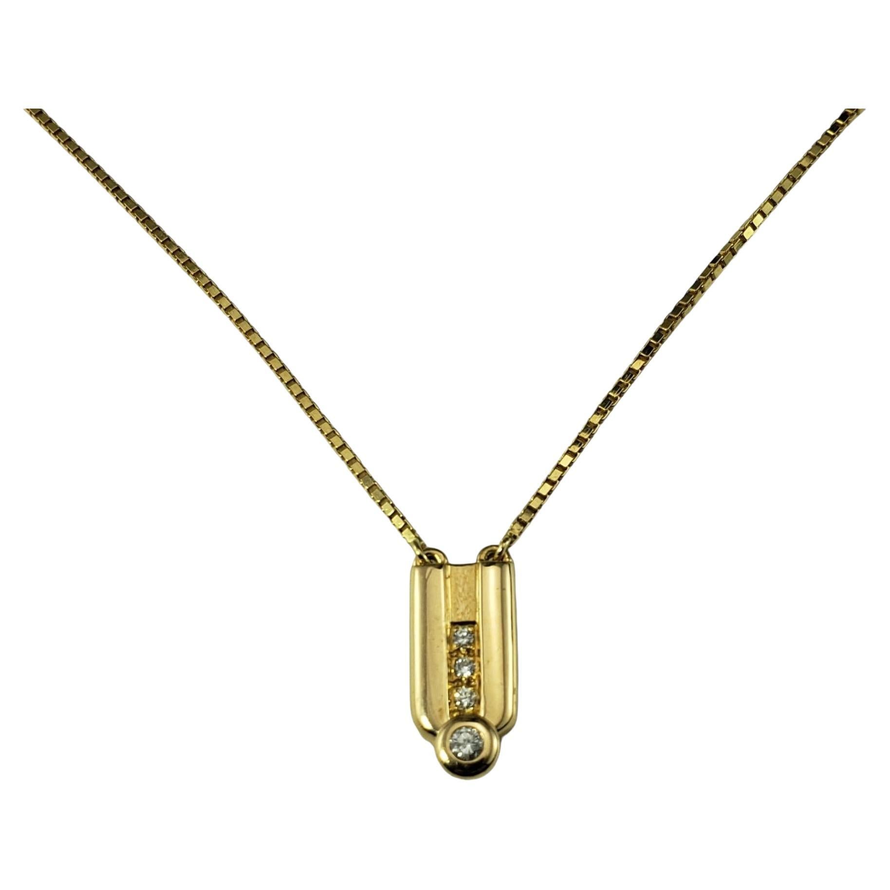 18 Karat Yellow Gold Diamond Pendant Necklace #19257