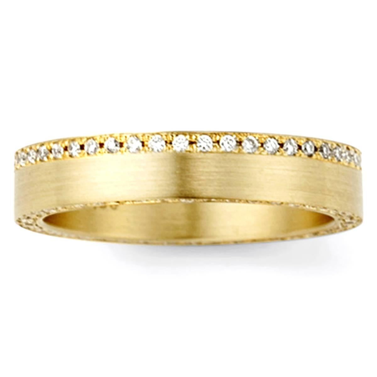 Round Cut 18 Karat Yellow Gold Diamond Ring For Sale