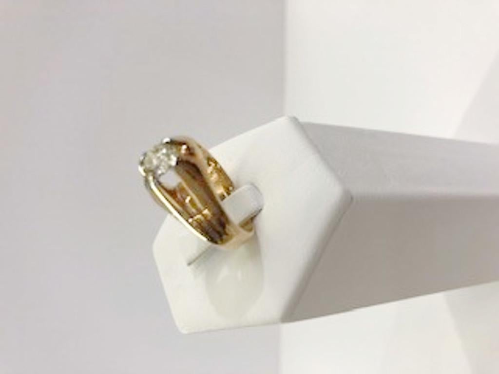 Brilliant Cut 18 Karat Yellow Gold Diamond Ring