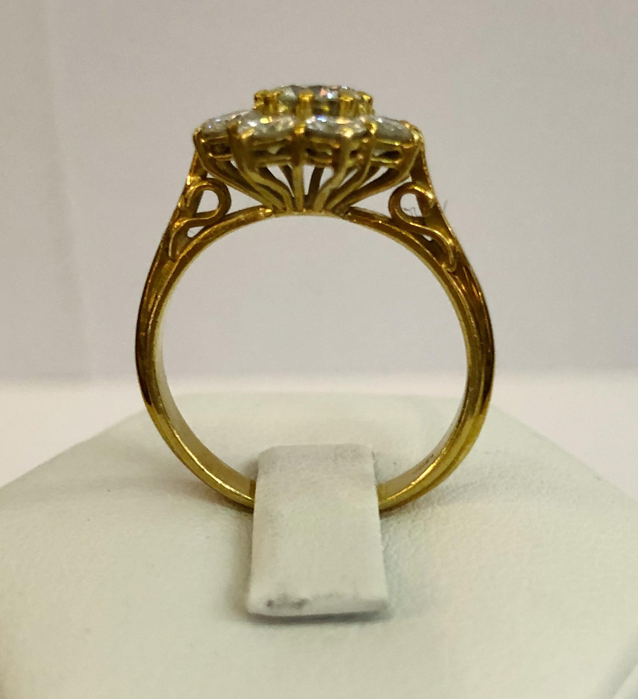 18 Karat Yellow Gold Diamond Ring In Good Condition For Sale In Palm Springs, CA
