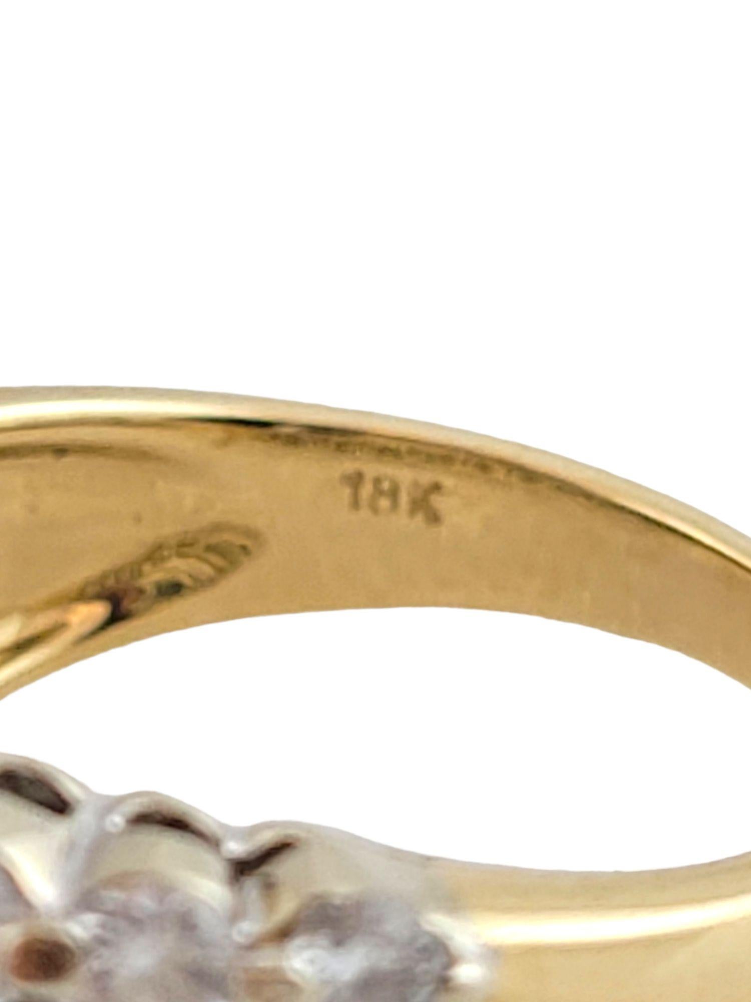 Women's 18 Karat Yellow Gold Diamond Ring For Sale