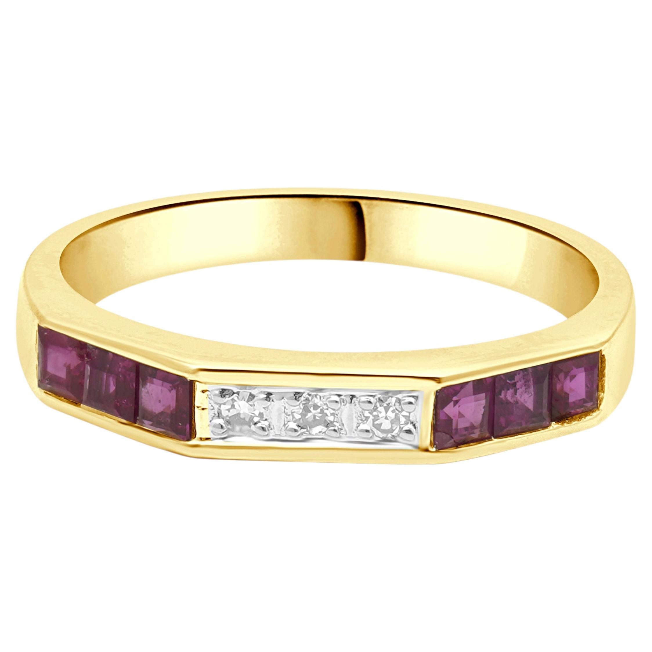 18 Karat Yellow Gold Diamond & Ruby Ring For Sale