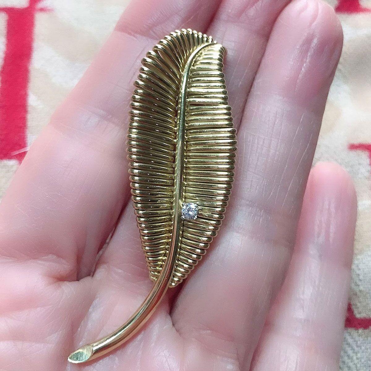 Women's 18 Karat Yellow Gold Diamond Set Leaf Brooch Pin For Sale
