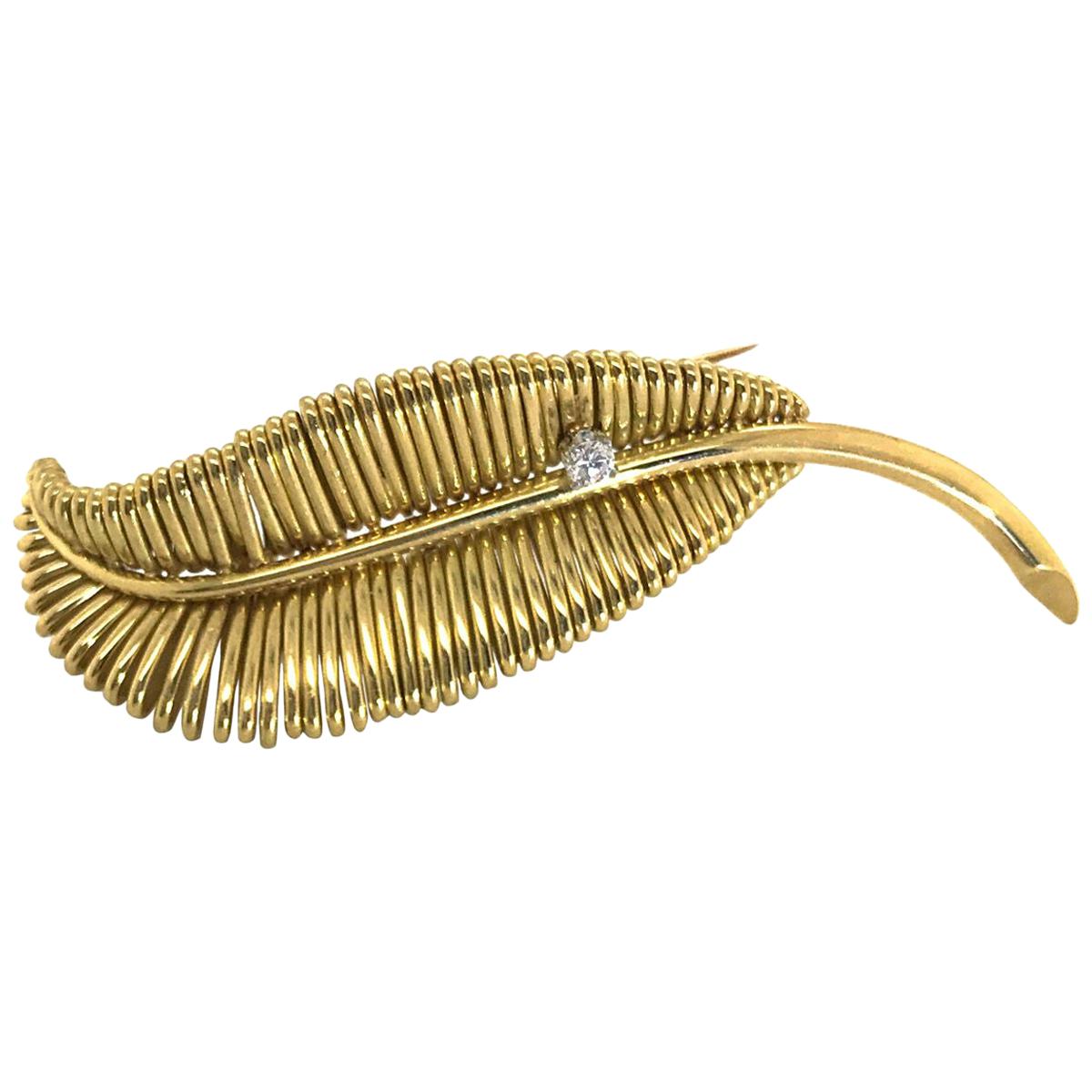 18 Karat Yellow Gold Diamond Set Leaf Brooch Pin For Sale