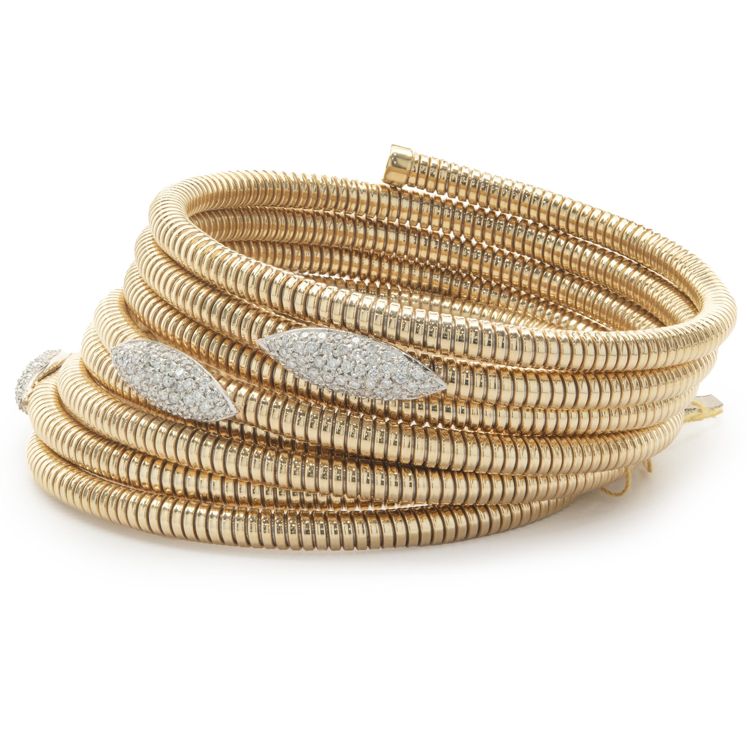 Designer: kundenspezifisch
MATERIAL: 18K Gelbgold
Diamanten: runder Brillantschliff = 1,20cttw
Farbe: G
Klarheit: VS2
Abmessungen: Das Armband passt an ein Handgelenk von bis zu 7 Zoll
Gewicht: 85,02 Gramm