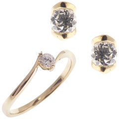 18 Karat Yellow Gold Diamond Small Round Accent Stud Earring Ring Set