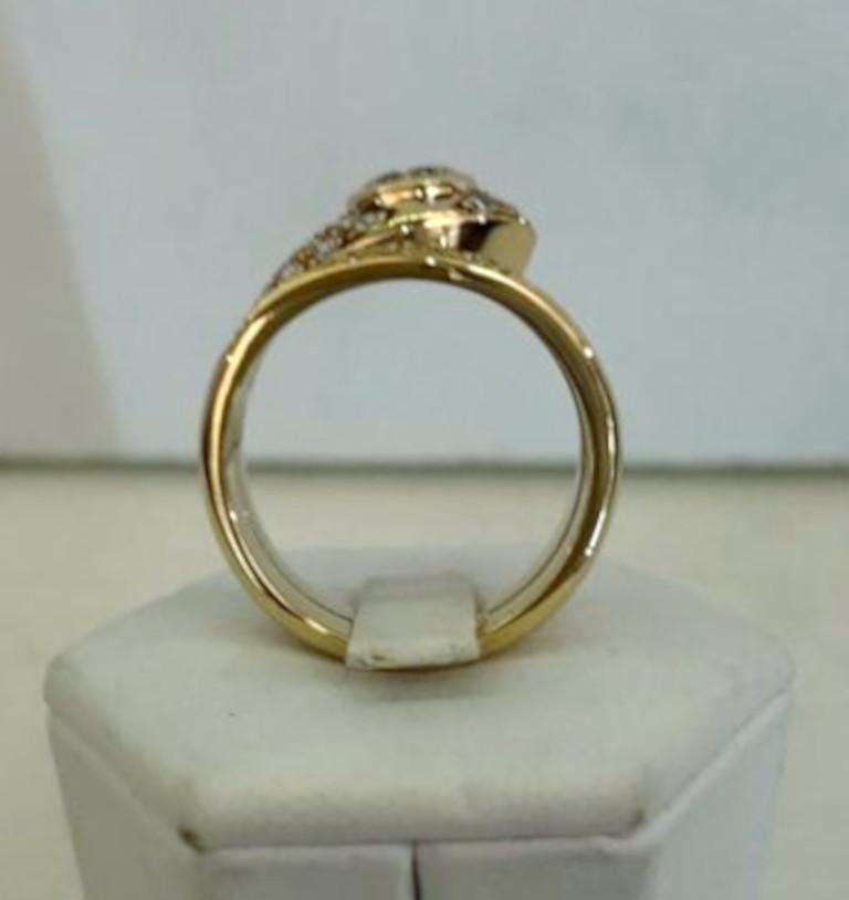18 Karat Yellow Gold Diamond Snake Ring In Good Condition For Sale In Palm Springs, CA