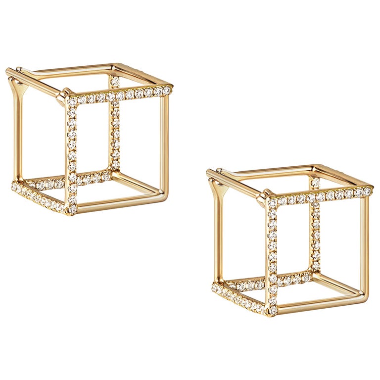 18 Karat Yellow Gold Diamond Square Pair of Earrings For Sale