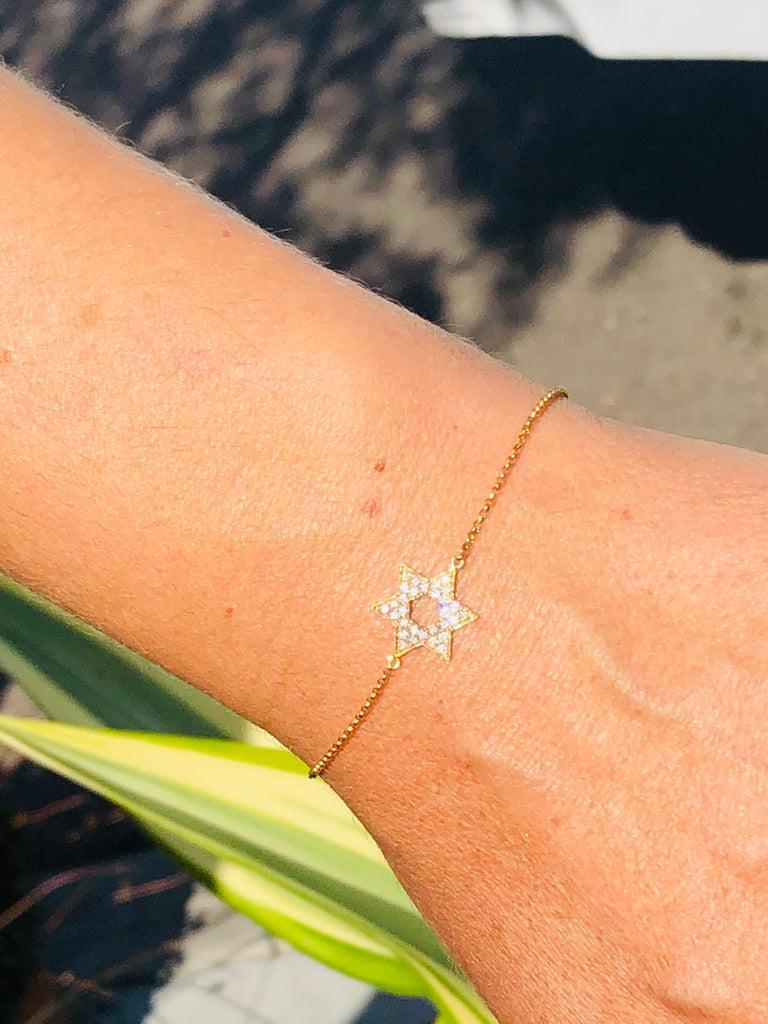 18 Karat Yellow Gold Diamond Star of David Chain Bracelet For Sale at