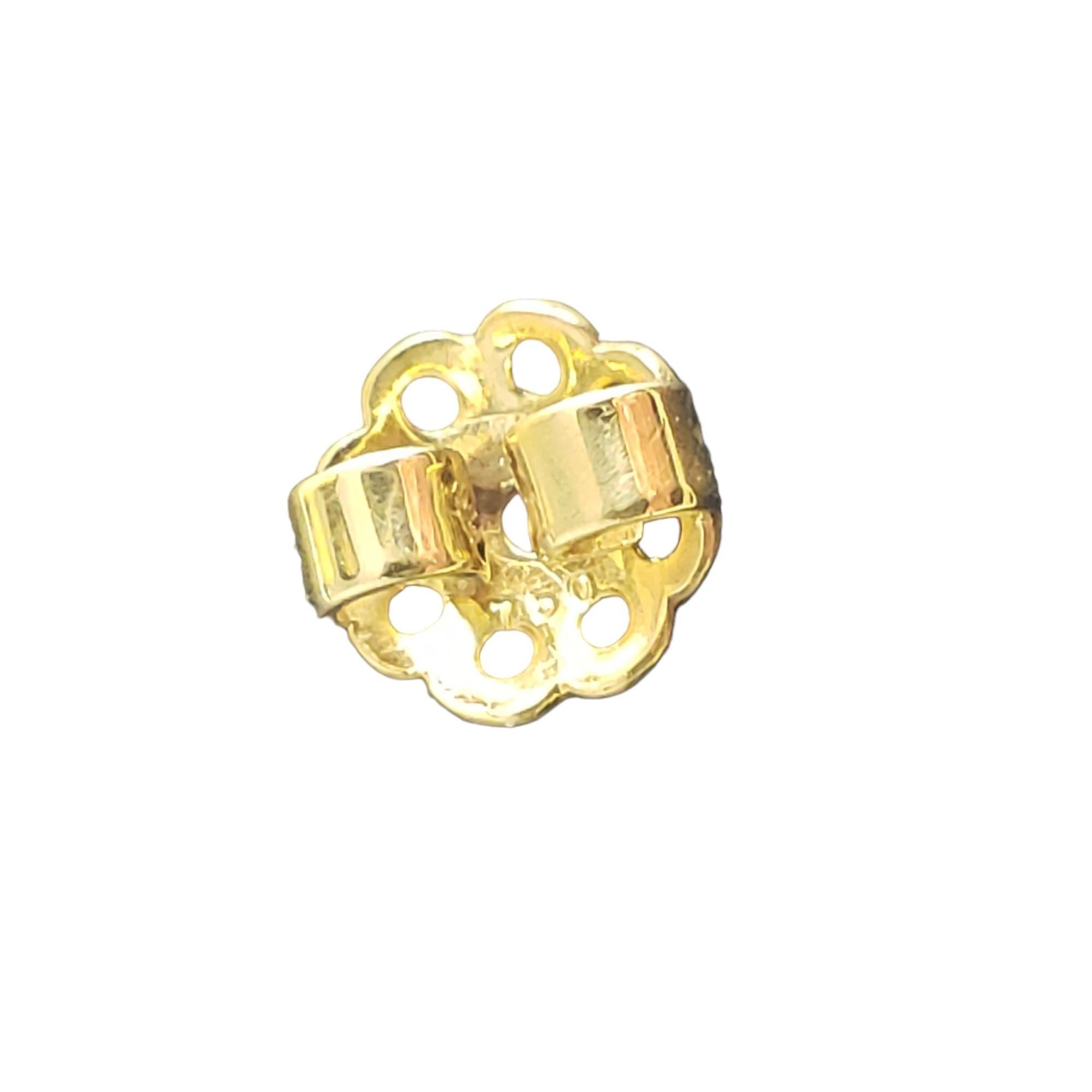 18 Karat Yellow Gold Diamond Stud Earrings #16074 For Sale 1