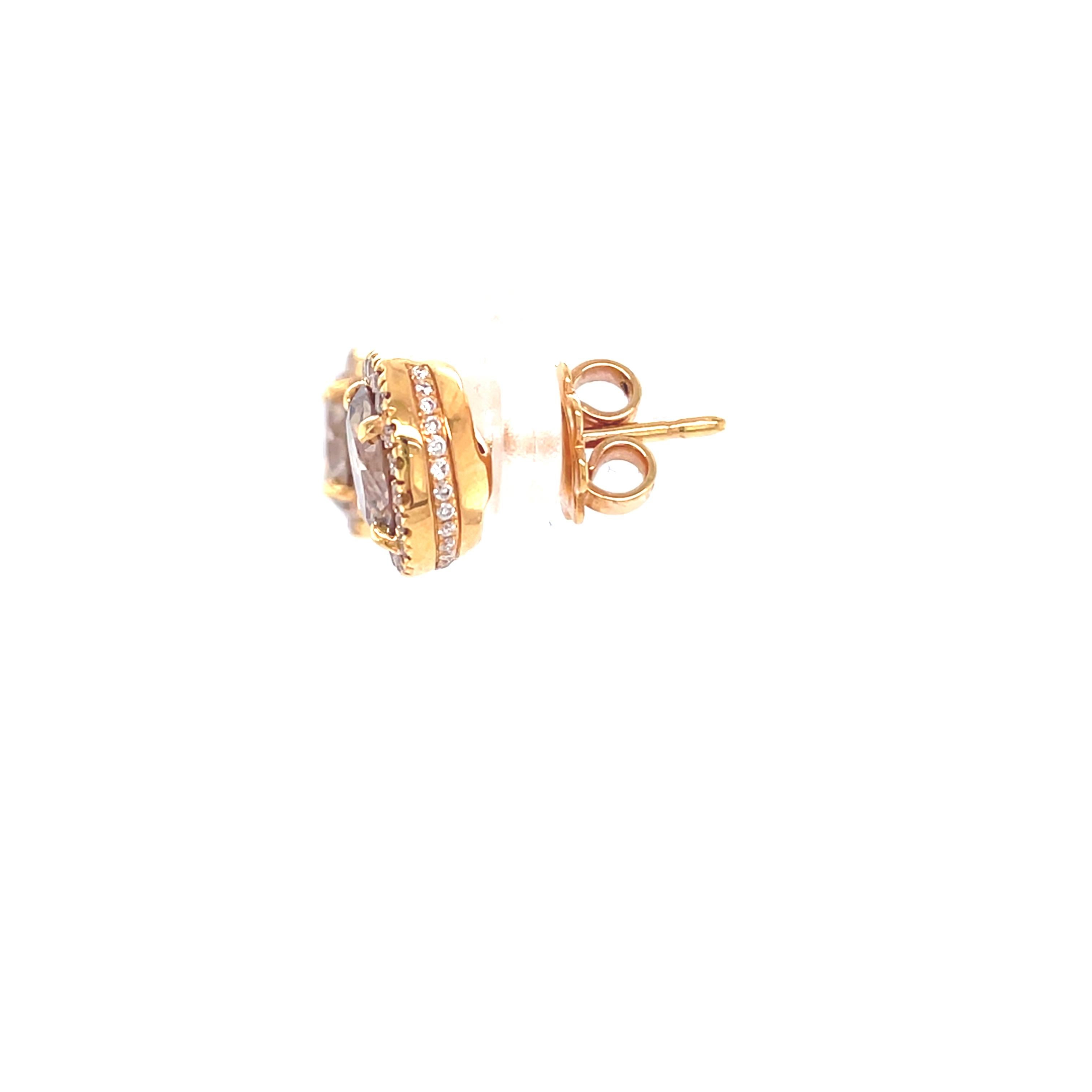 Women's 18 Karat Yellow Gold Diamond Stud Earrings For Sale