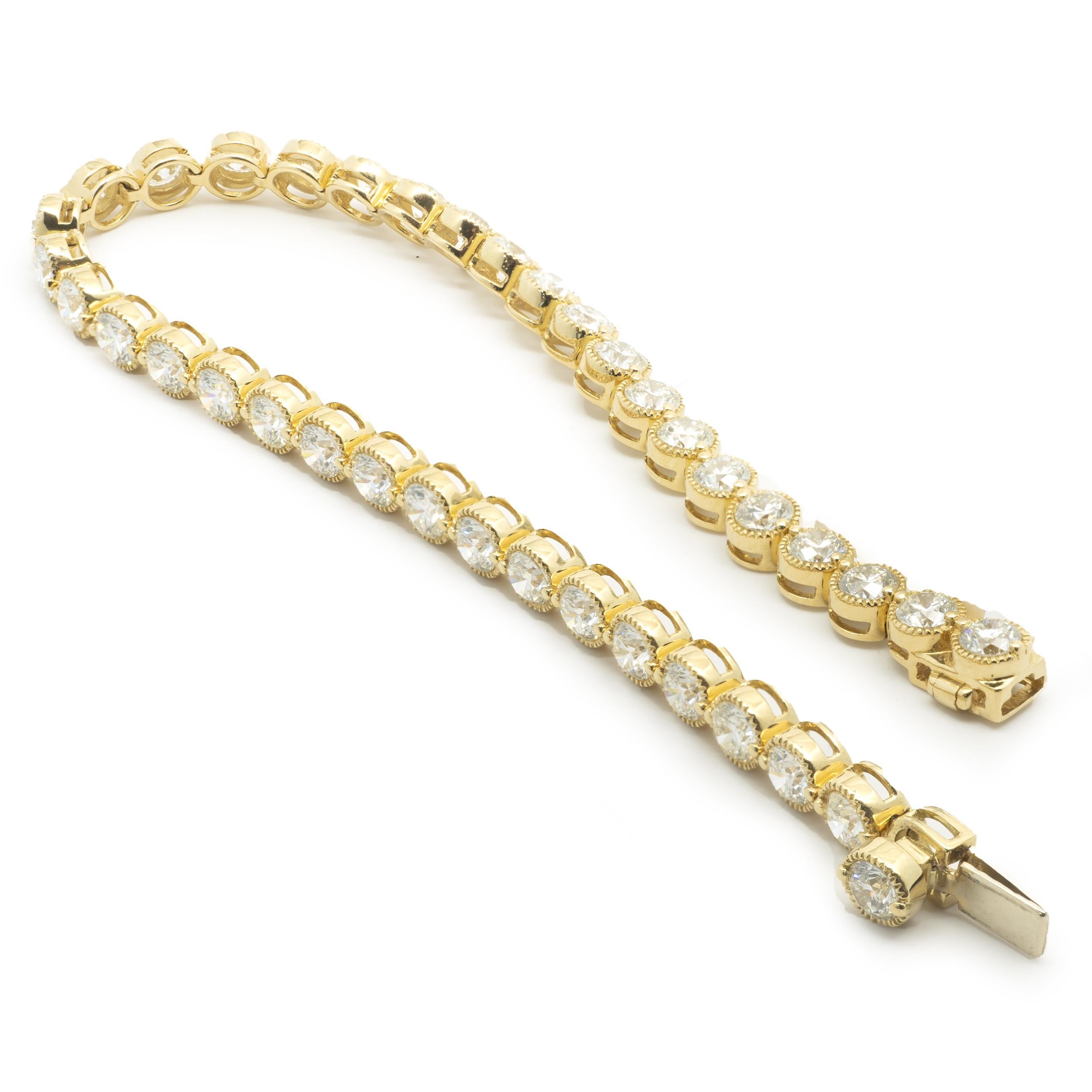 Bracelet tennis en or jaune 18 carats et diamants Excellent état - En vente à Scottsdale, AZ