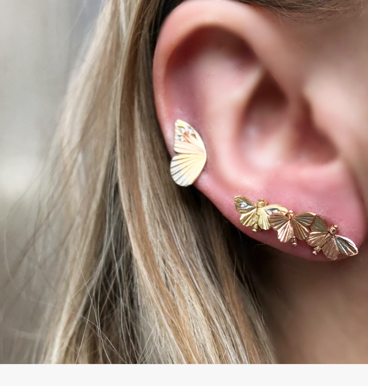 Contemporary 18 Karat Yellow Gold Diamond Tiny Asterope Hinge Butterfly Earrings