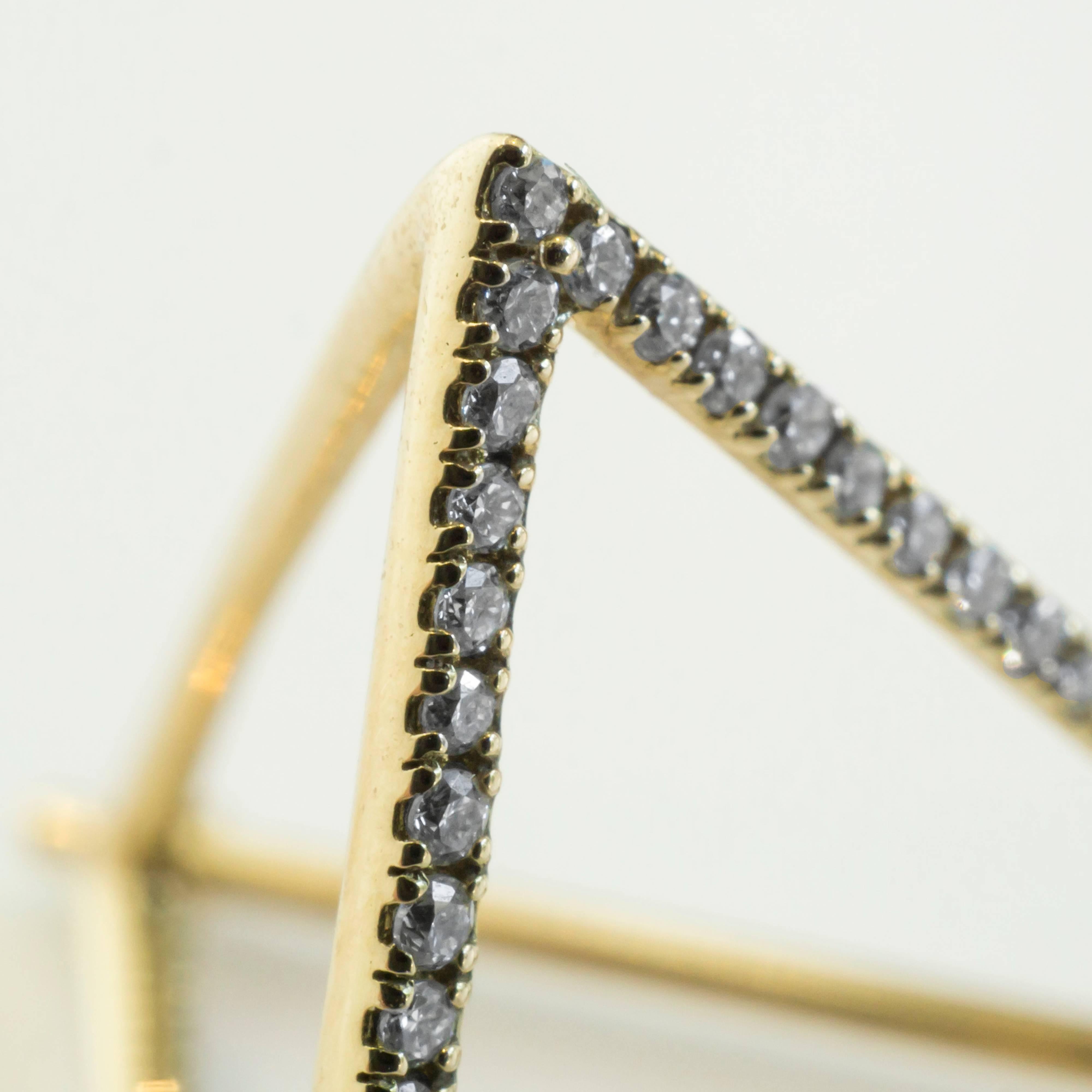 18 Karat Yellow Gold Diamond Triangle Pair Earrings For Sale 5