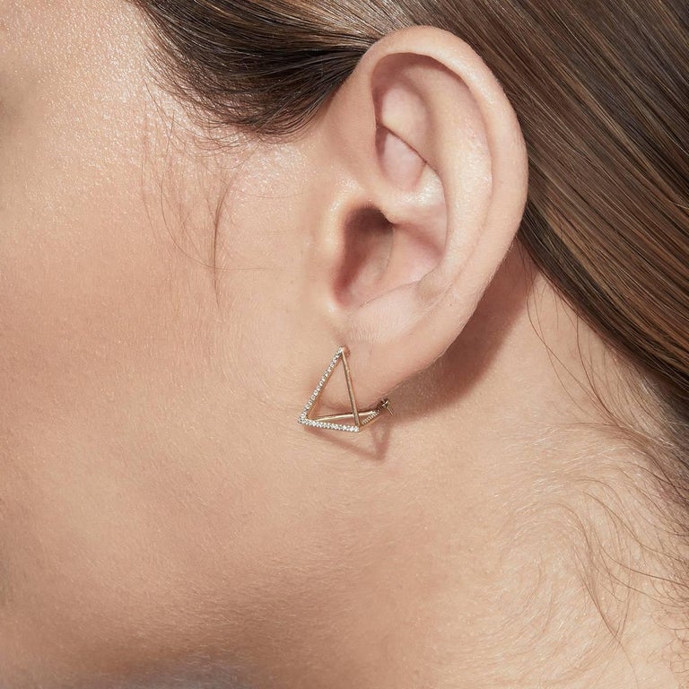 18 Karat Yellow Gold Diamond Triangle Pair Earrings For Sale at 1stDibs