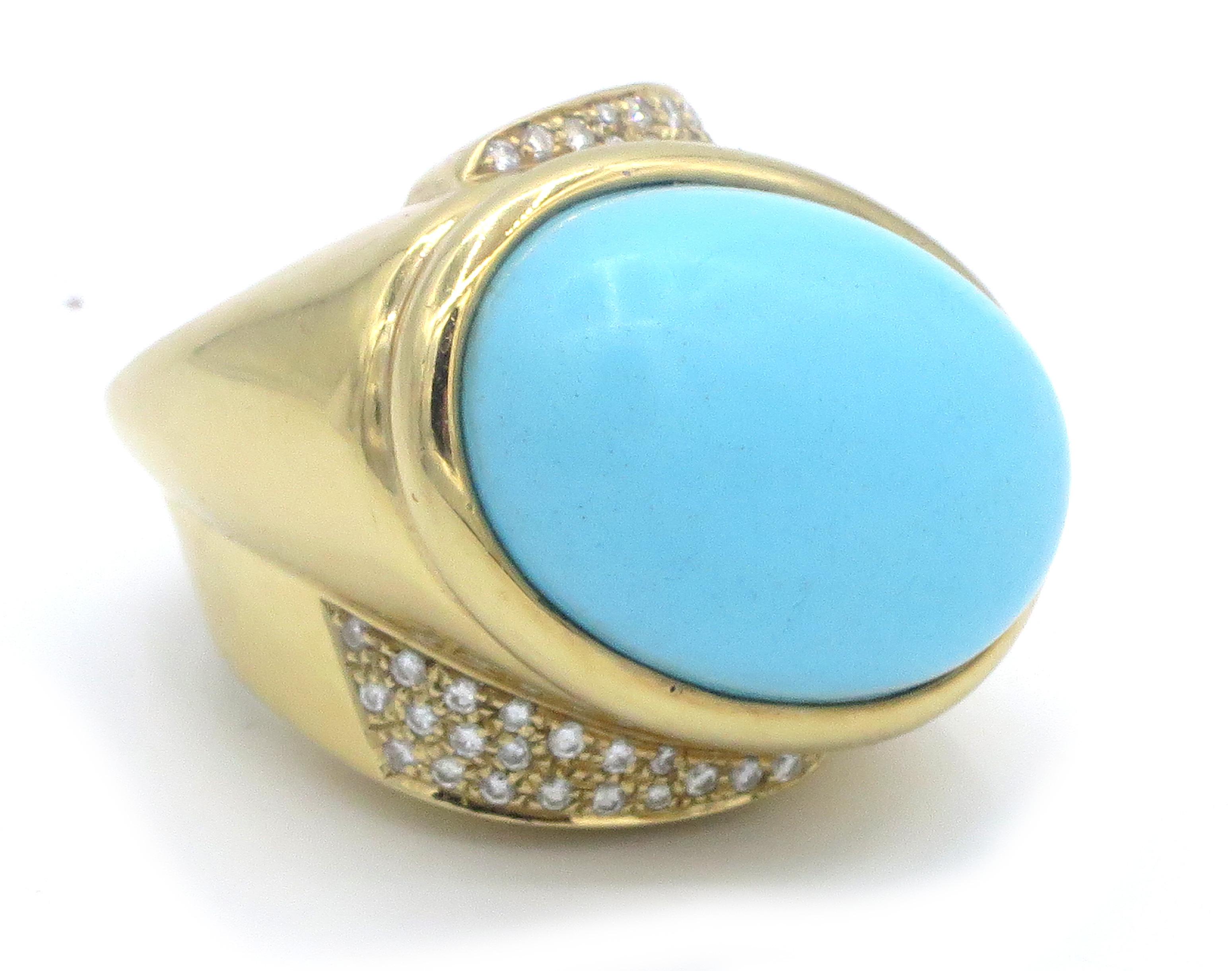 Round Cut 18 Karat Yellow Gold Diamond Turquoise Ring