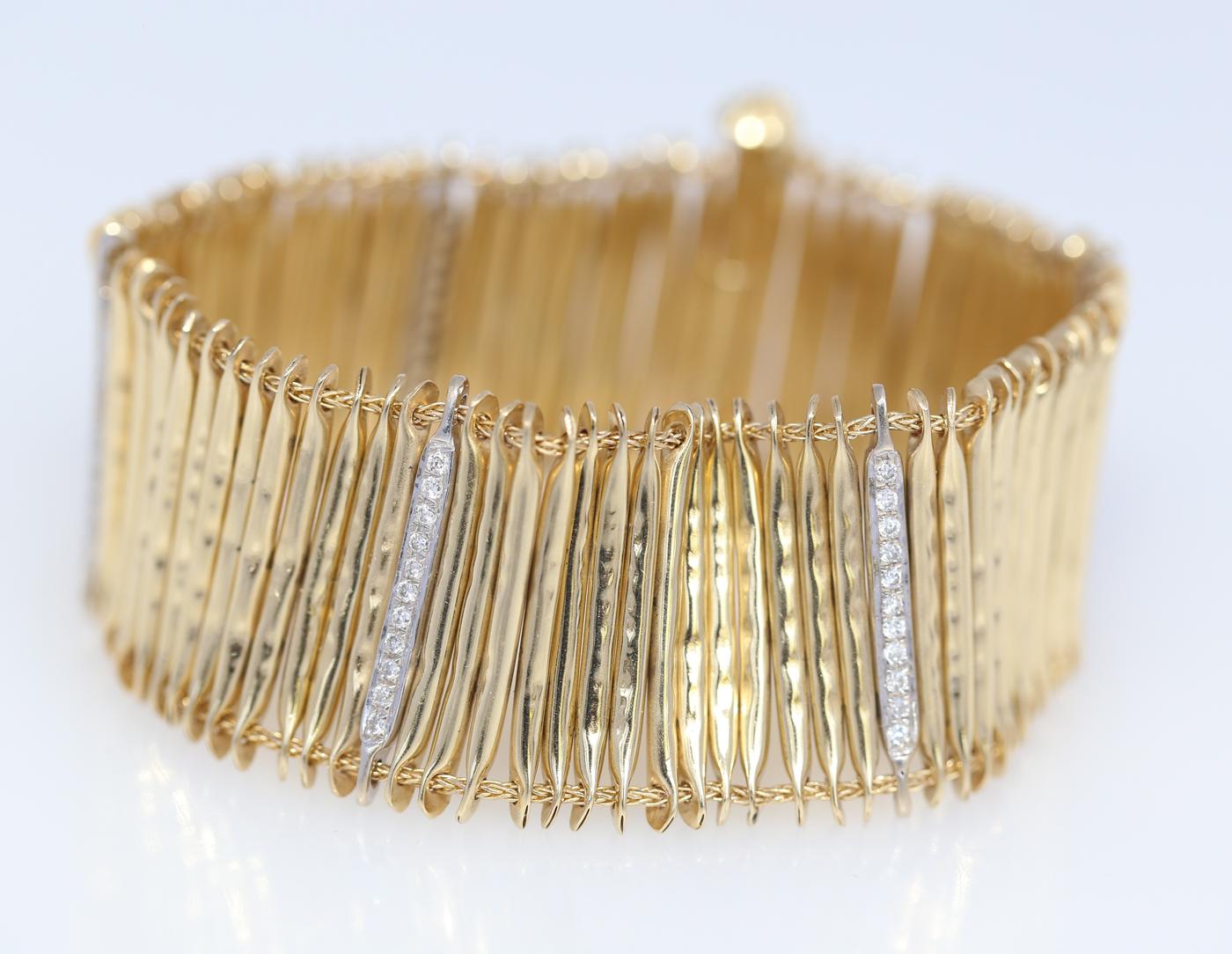 Women's 18 Karat Yellow Gold Diamonds Bracelet, 1950