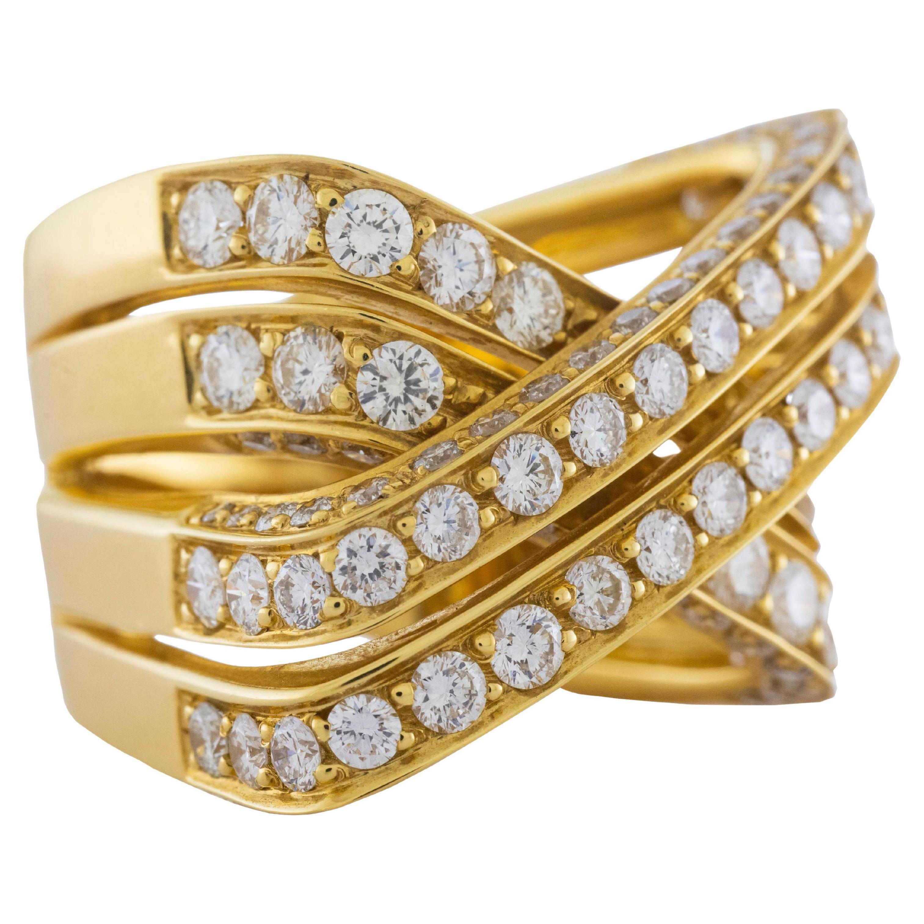 18 Karat Yellow Gold Diamonds Ct 3.89 Knot Ring Cluster Band Cocktail For Sale