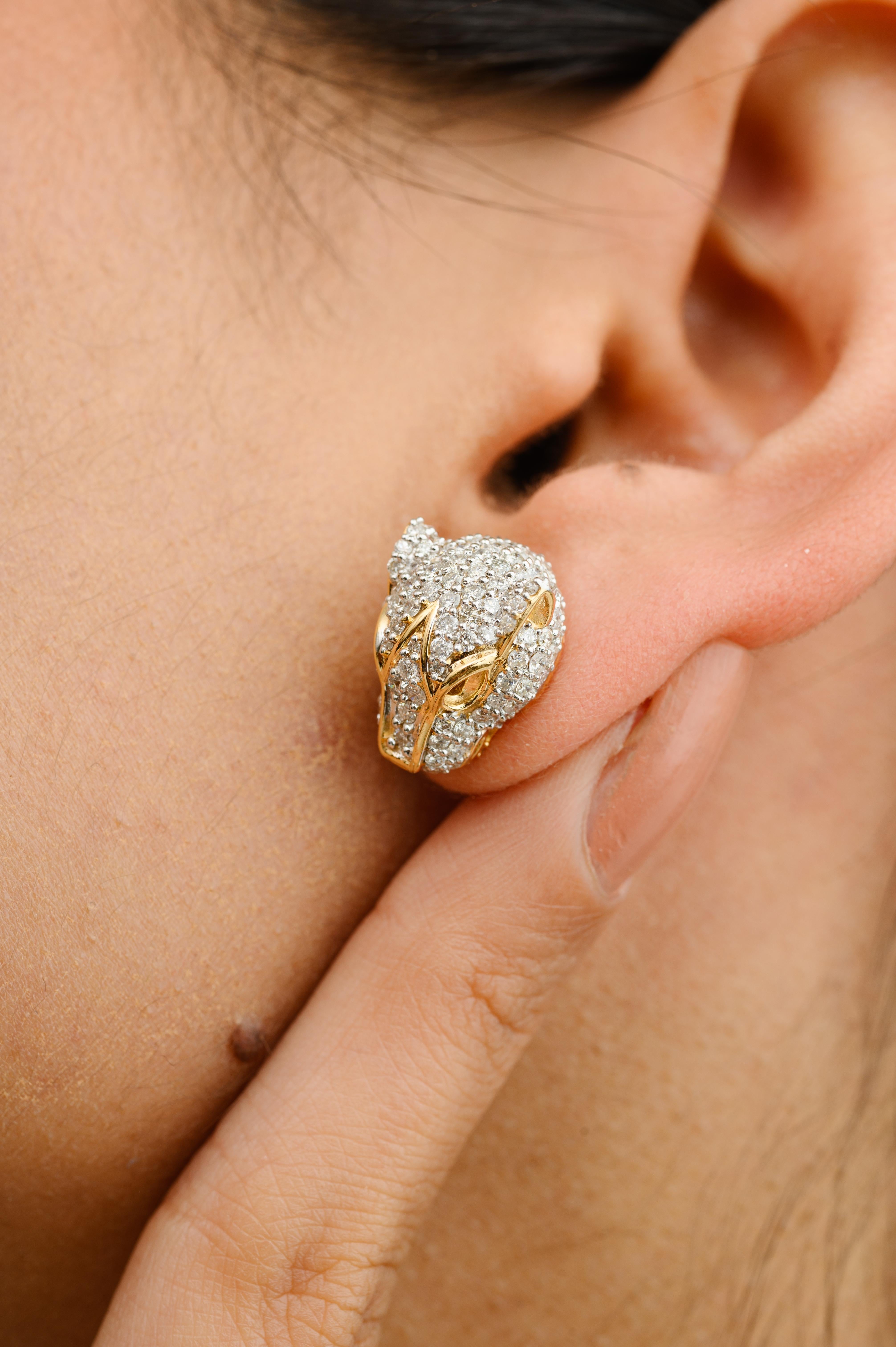 Round Cut 18 Karat Yellow Gold Distinctive 1.93 CTW Diamond Panther Stud Earrings For Sale