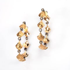 18 Karat Yellow Gold Casa Vicens Hoop Earrings with Fancy Color Diamonds