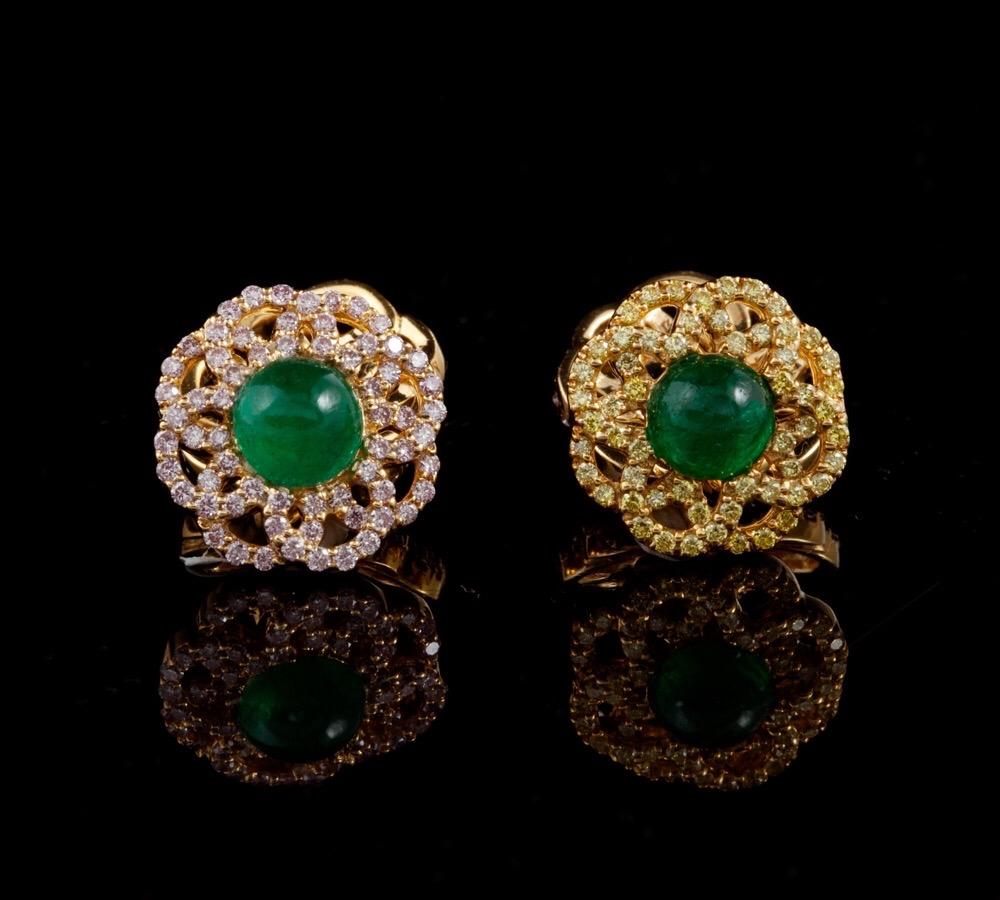 The Rosetta motifs are a symbol of human cultural evolution, are embellished with intense pink and canary diamonds around emerald cabochons as Cufflinks for women. 

Material: 18K gold
Canary Diamonds: 112 pieces, 0.65 carats (total)
Emerald