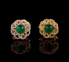18 Karat Yellow Gold Rosetta Women Cufflinks with Emerald Cabochons