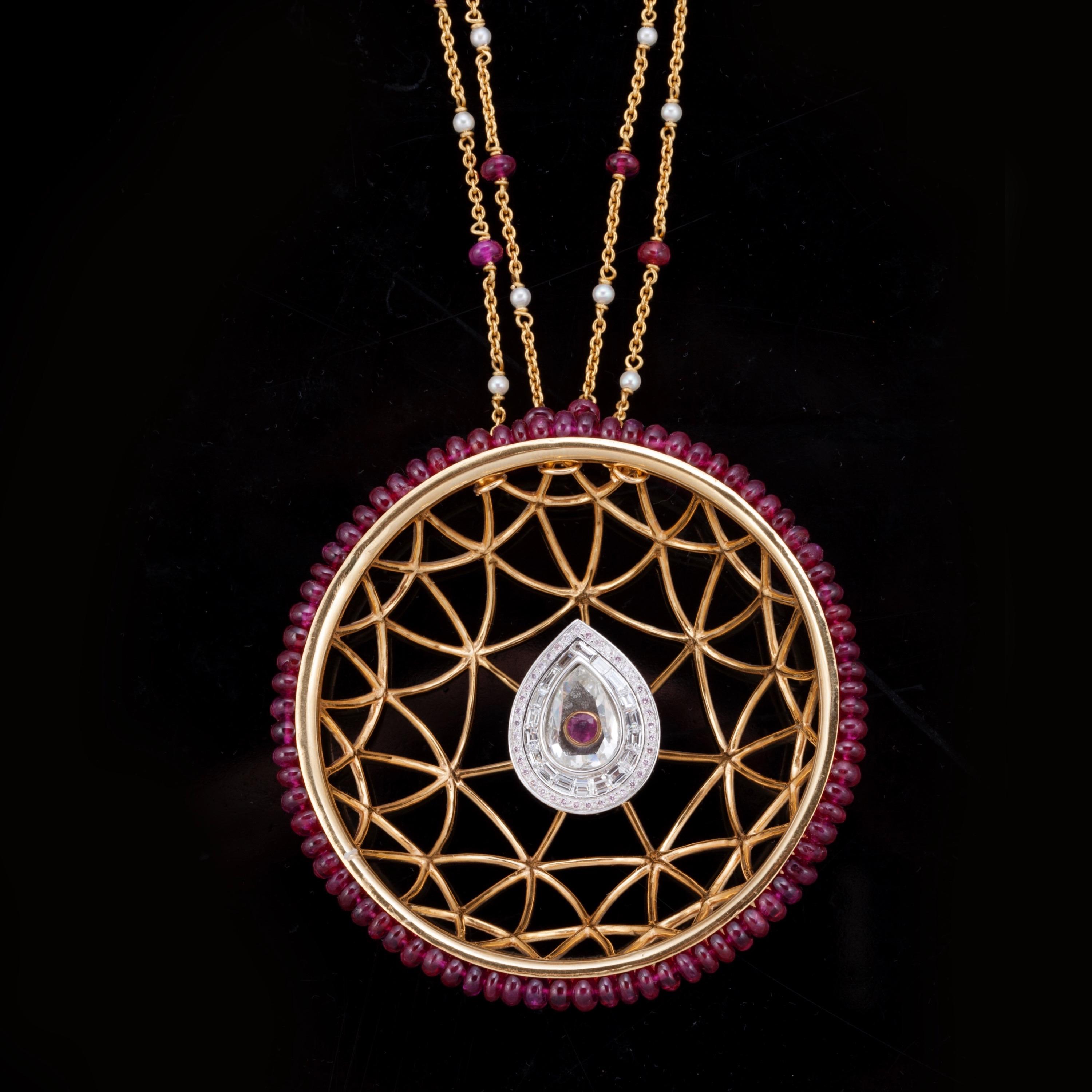 Contemporary 18 Karat Yellow Gold Spider Pendant with Ruby Beads and Diamonds For Sale