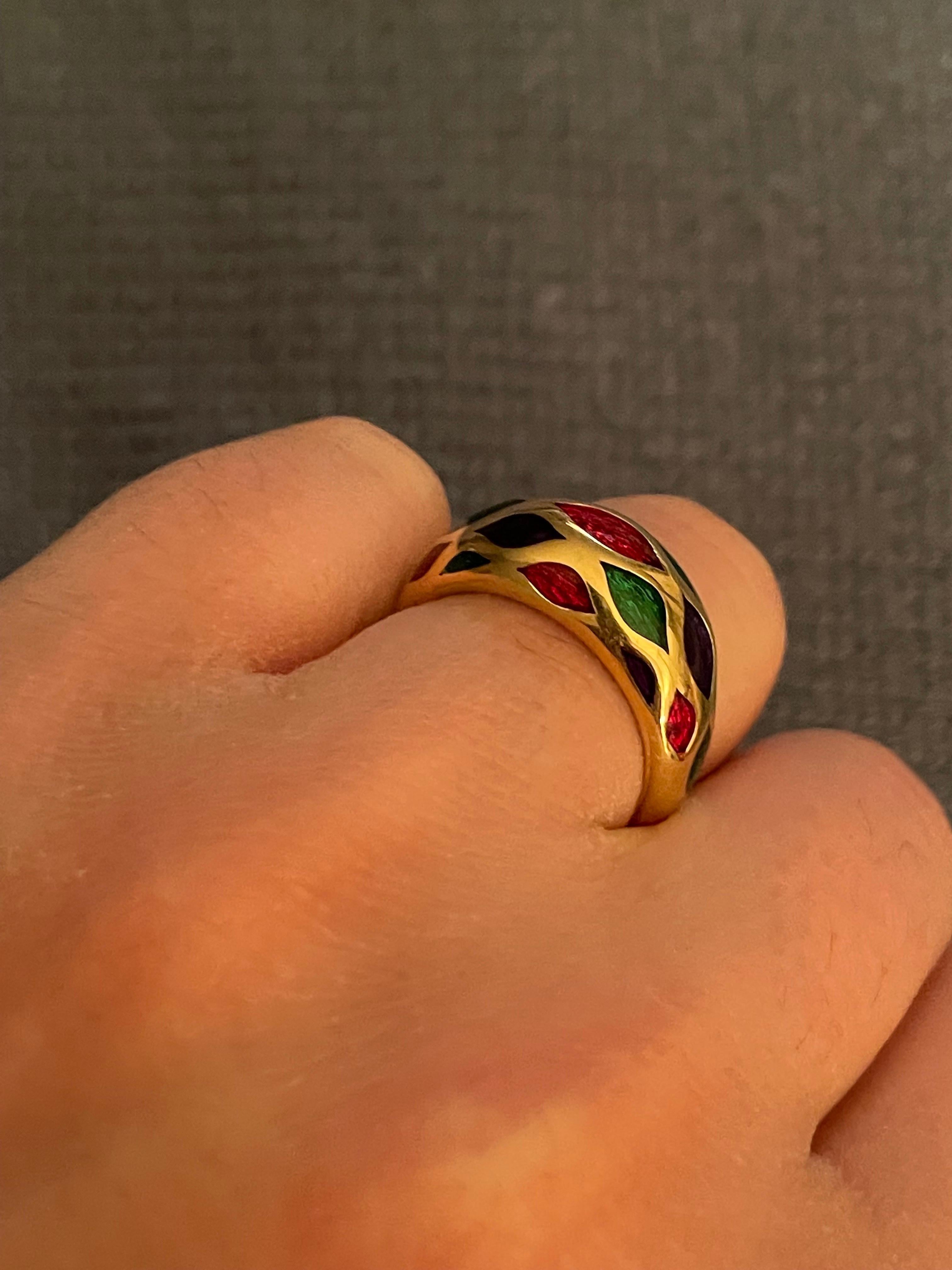 18 Karat Yellow Gold Dome Red Green Blue Enamel Ring 6.4 Grams For Sale 6