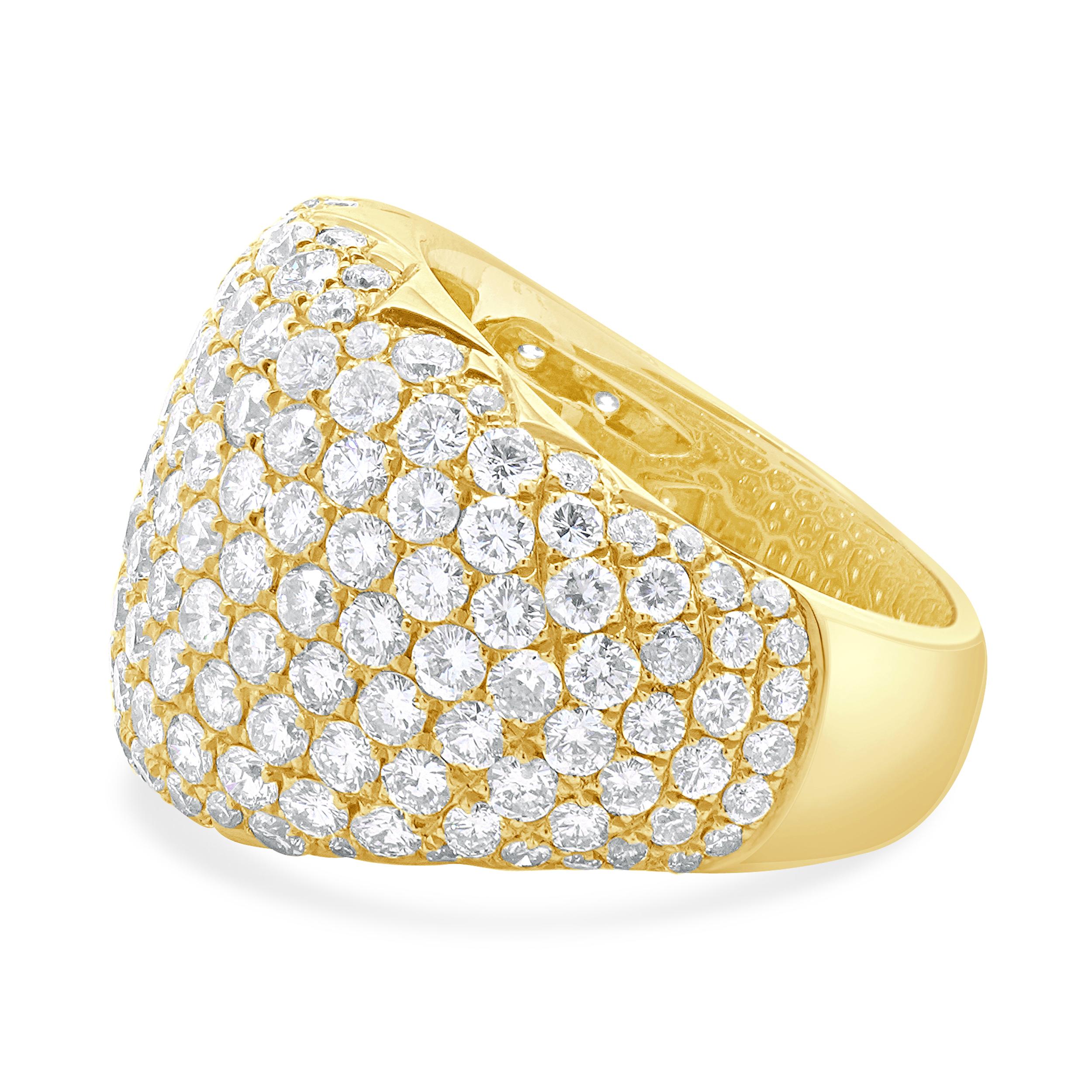 Designer: custom
Material: 18K yellow gold
Diamond: 192 round brilliant cut = 5.10cttw
Color: G
Clarity: VS
Ring size: 6 (please allow two additional shipping days for sizing requests)
Weight: 13.89 grams
